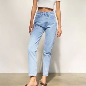 Zara Mom Fit Jeans